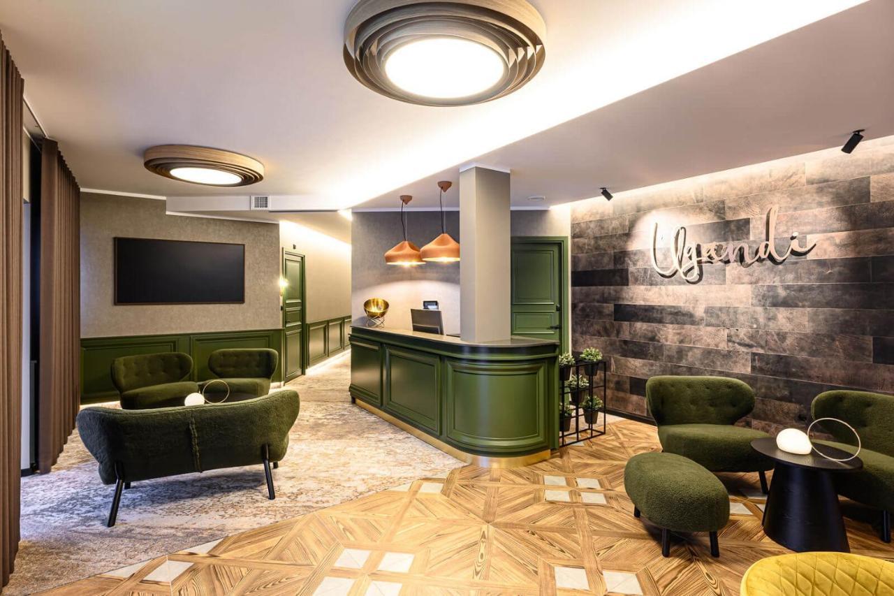 Ugandi Hotel Отепяе Екстер'єр фото