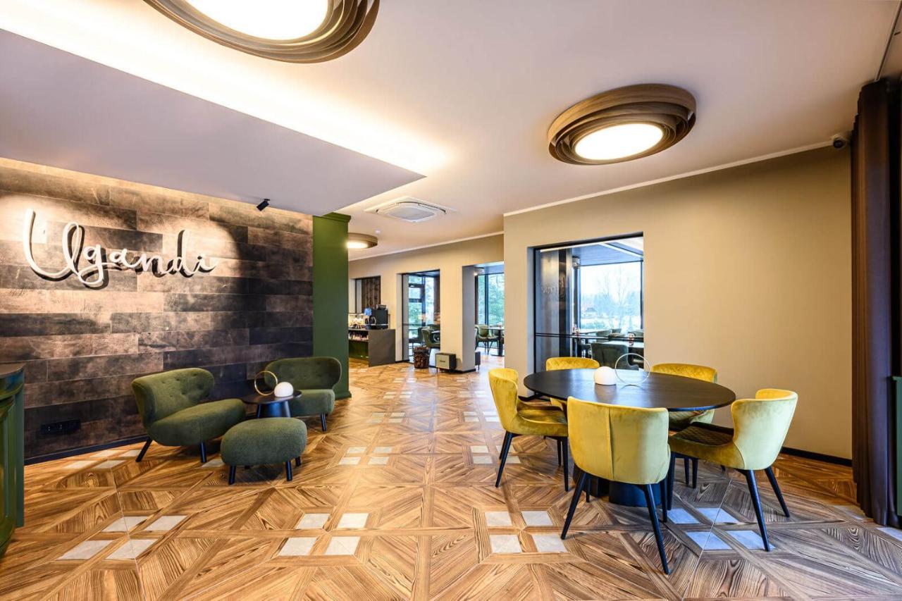 Ugandi Hotel Отепяе Екстер'єр фото