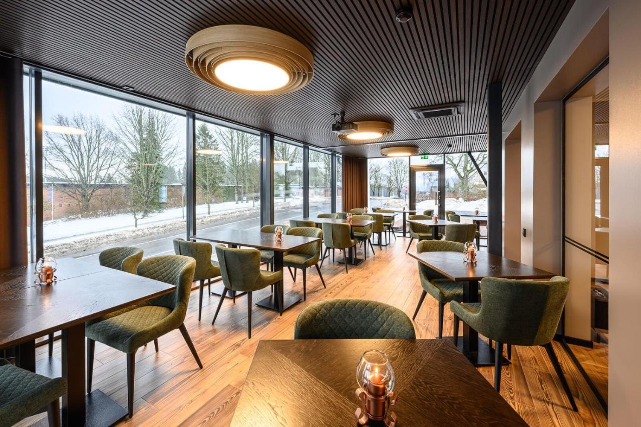 Ugandi Hotel Отепяе Екстер'єр фото