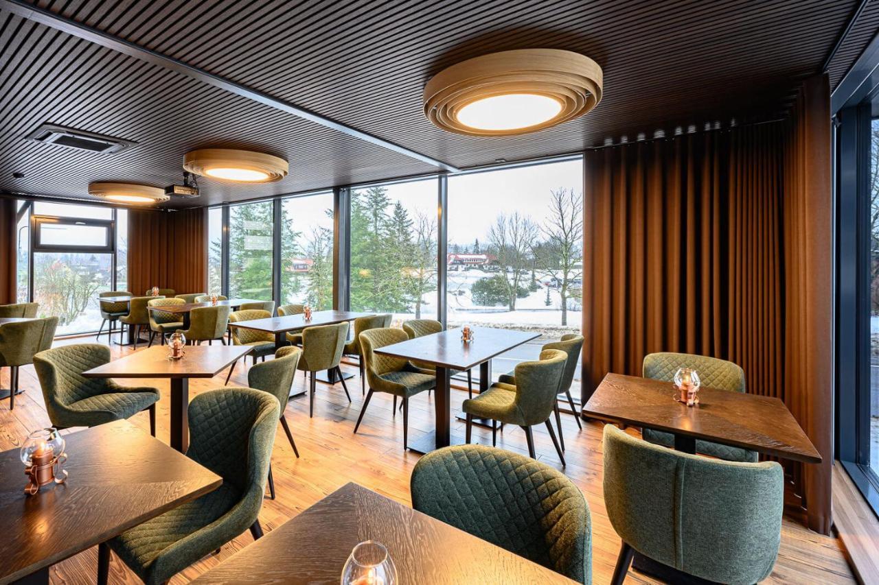 Ugandi Hotel Отепяе Екстер'єр фото
