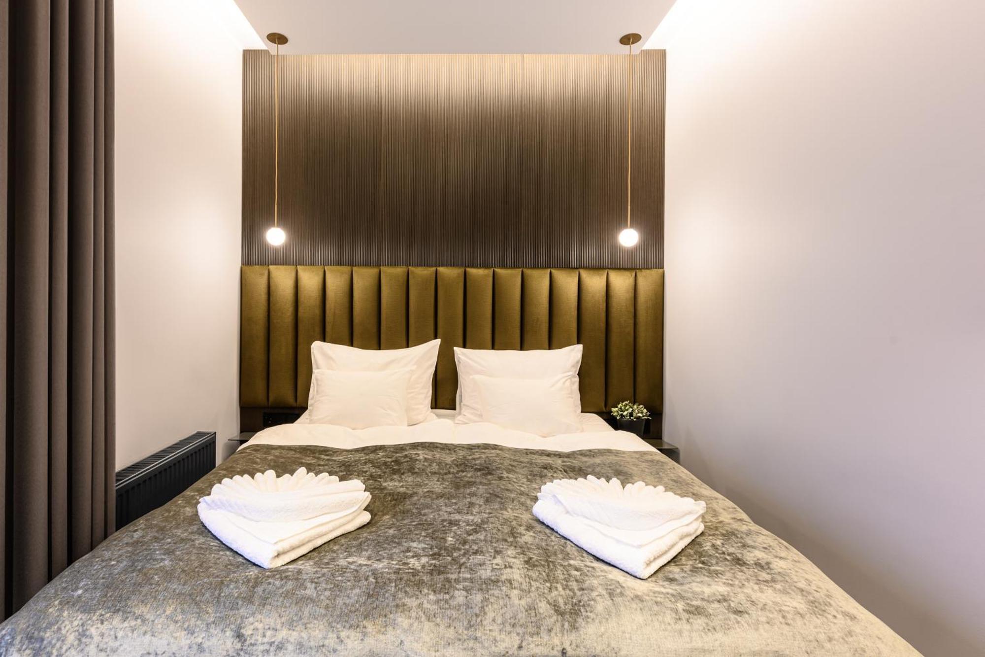 Ugandi Hotel Отепяе Екстер'єр фото
