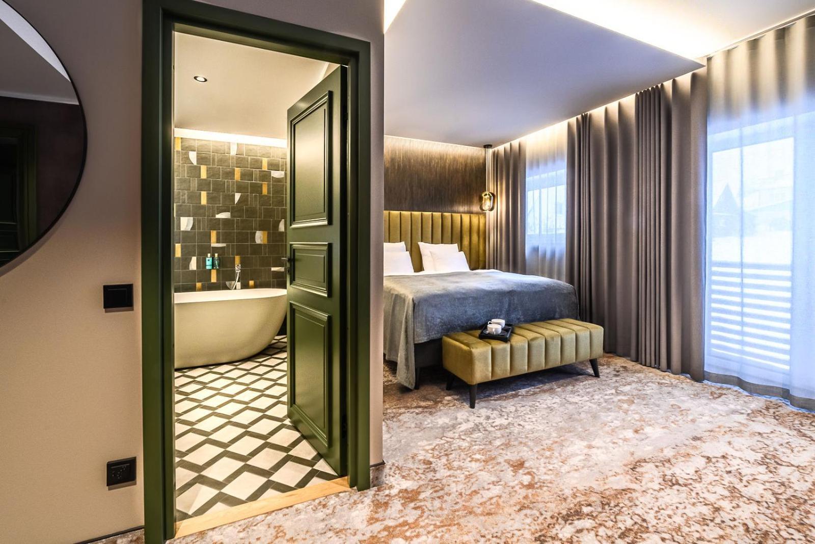 Ugandi Hotel Отепяе Екстер'єр фото